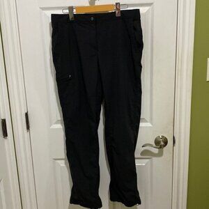 L.L. Bean Comfort Trail Black Nylon Hiking Pants Women’s Size 10 Regular
